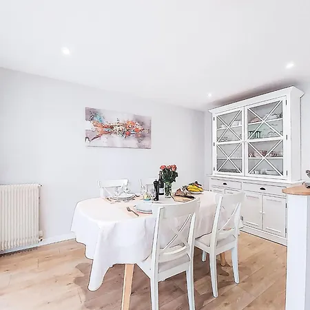 Port Et A Pied- Linge Inclus By Interhome