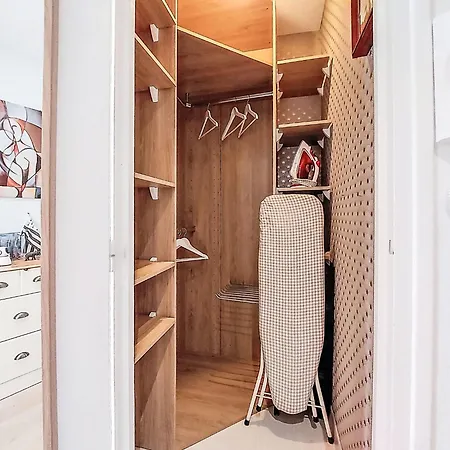 Port Et A Pied- Linge Inclus By Interhome