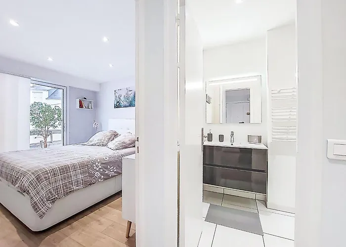 Appartement Port Et A Pied- Linge Inclus By Interhome Le Pouliguen