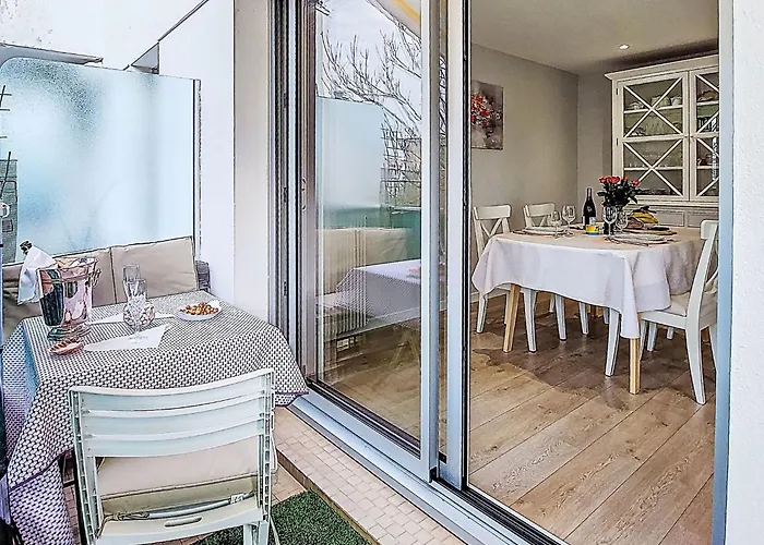 Apartment Port Et A Pied- Linge Inclus By Interhome *